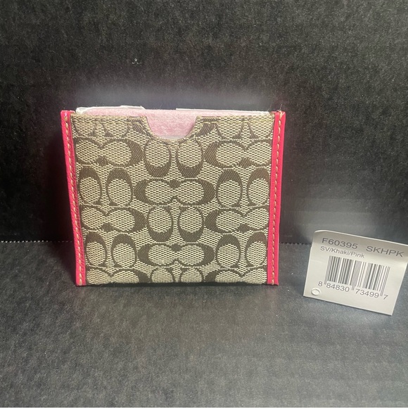 BNWT COACH SIGNATURE 3” x 3” COMPACT MIRROR WITH SLIP CASE PRICE FIRM! - Picture 2 of 7